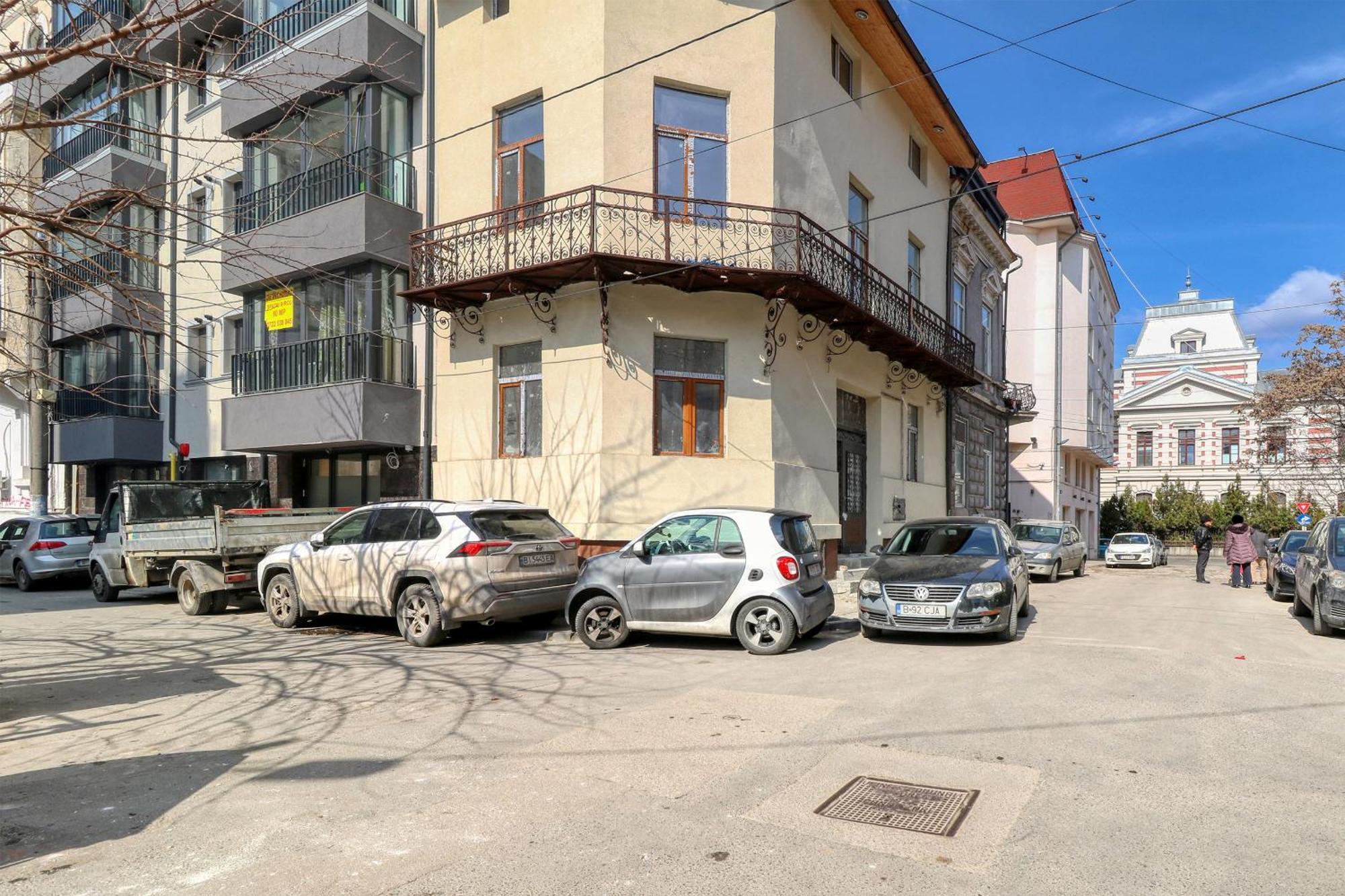 Apartment Ultracentral Studio: Explore The In Style Bucharest